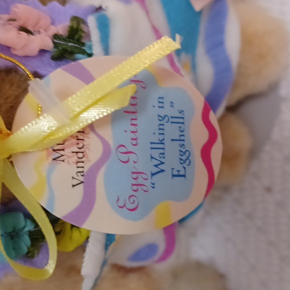 Hoppy Vanderhare Egg Painting "Walking In Egg Shells " (2) - Picture 4 of 11